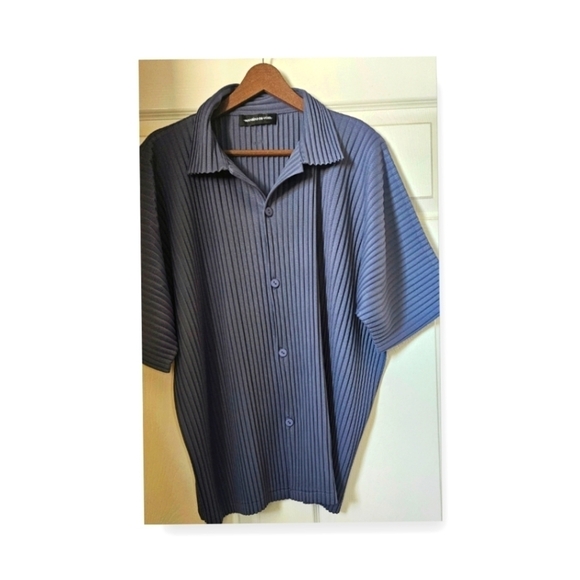 NWOT Pleated Shirt - Steel Blue - Picture 2 of 5